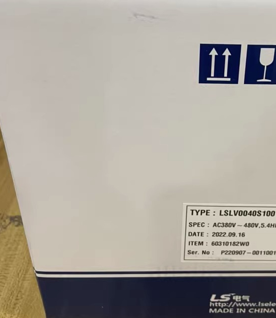 Power Inverter - 2026 LSLV0040S100-4ENNNM، محول فيكتور عالي التردد