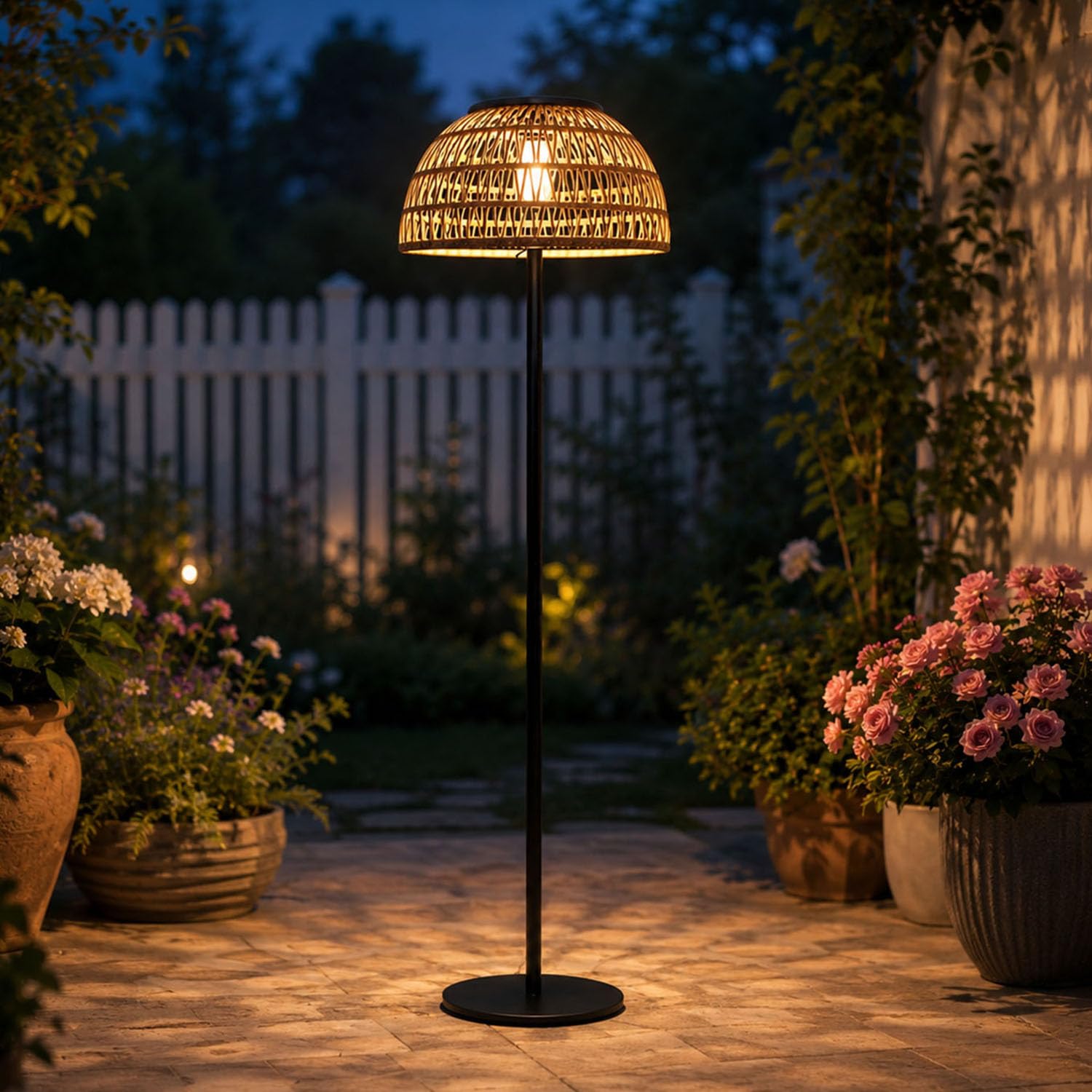 مصباح أرضي خارجي باللون البيج  - مراجعة Solar Lamp وسعره